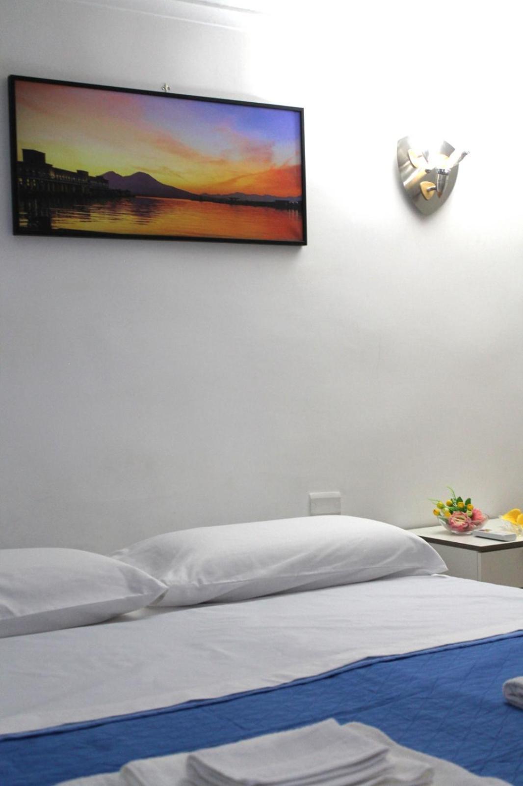 Rooms 166 Naples Luaran gambar